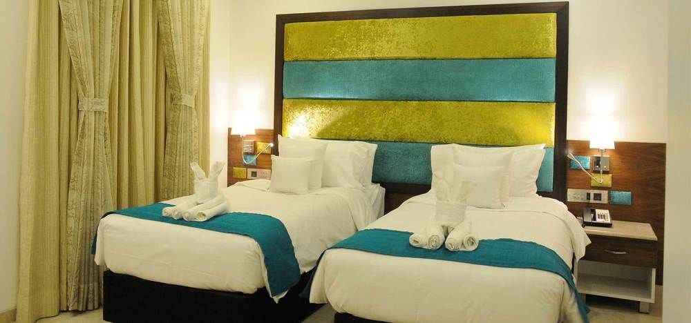 La Woods Hotel Chennai Exterior foto